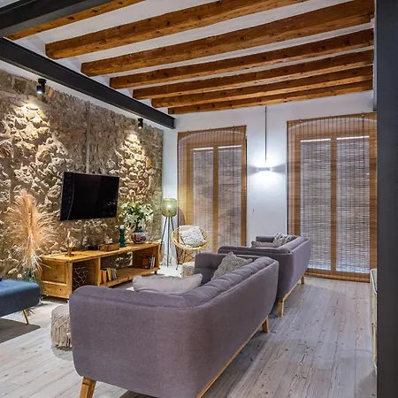 La Casa Del Miracle, Pensión Balaguer