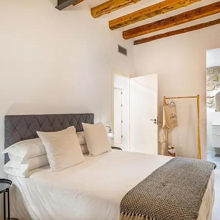 La Casa Del Miracle, Pensión 3*