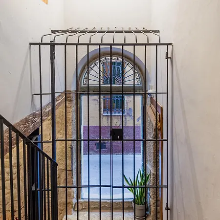 La Casa Del Miracle, Balaguer